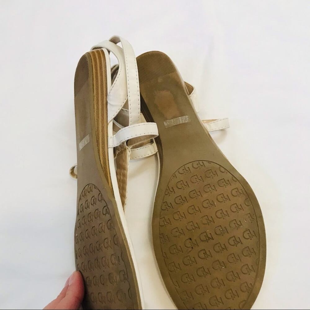 New Directions Sandals - Picture 6 of 6